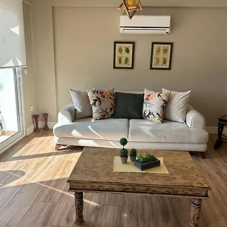 1+1 Flat For Rent In The Center Of בודרום