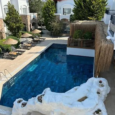 1+1 Flat For Rent In The Center Of * Bodrum