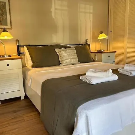 דירה 1+1 Flat For Rent In The Center Of
